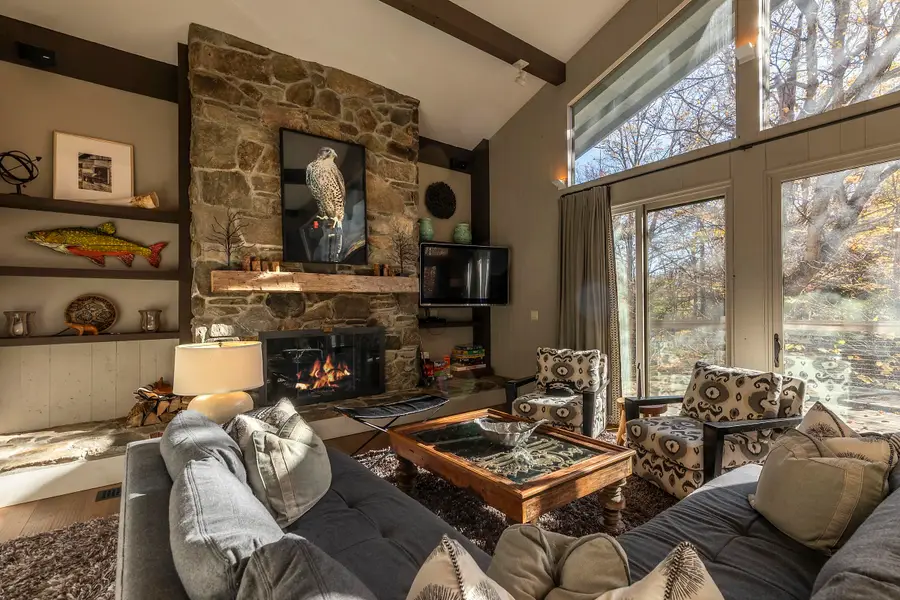 97 North Brookwood Road, Londonderry Town, VT 05155 - Image #2