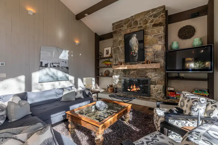 97 North Brookwood Road, Londonderry Town, VT 05155 - Image #3