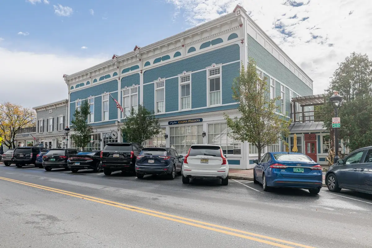 4928 Main Street #2, Manchester Town, VT 05255 - Image #1