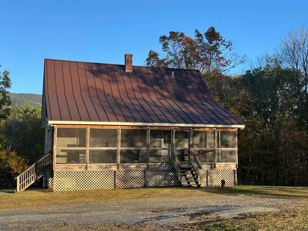 35 Indian Pond Road, Orford, NH 03777