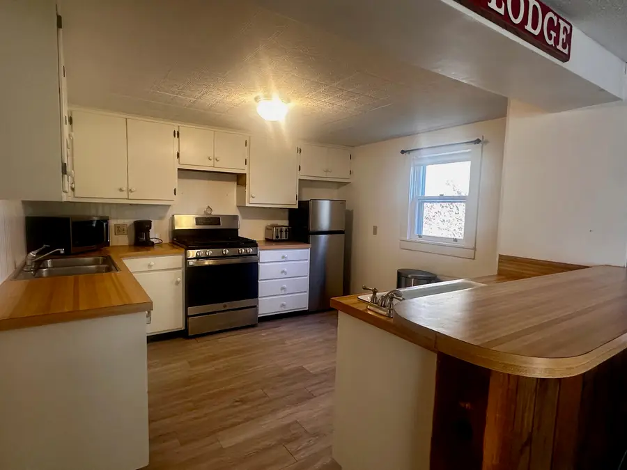 2197 North Main Street, Londonderry, VT 05148 - Image #3