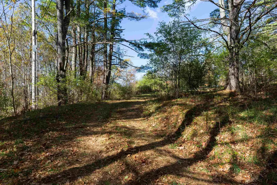 385 Hauger Road, Thetford, VT 05075 - Image #2