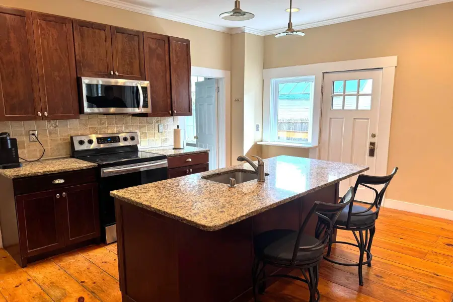 50 Chestnut Avenue, Rutland, VT 05701 - Image #3