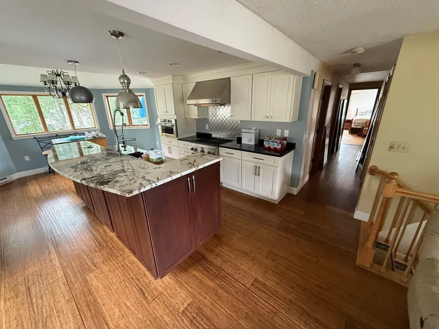 34 Shore Drive, Salem, NH 03079 - Image #2