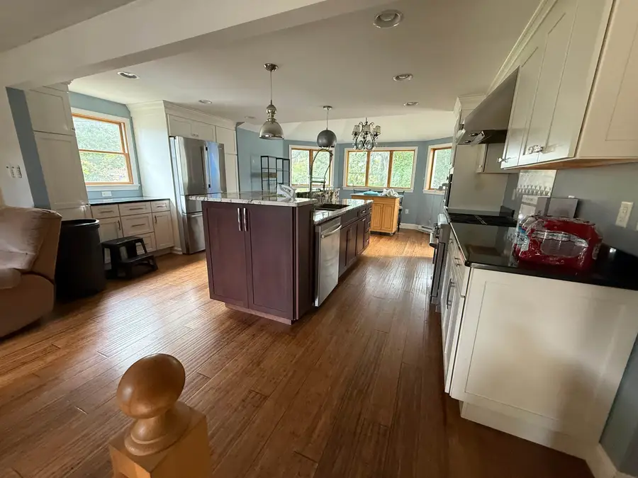 34 Shore Drive, Salem, NH 03079 - Image #3