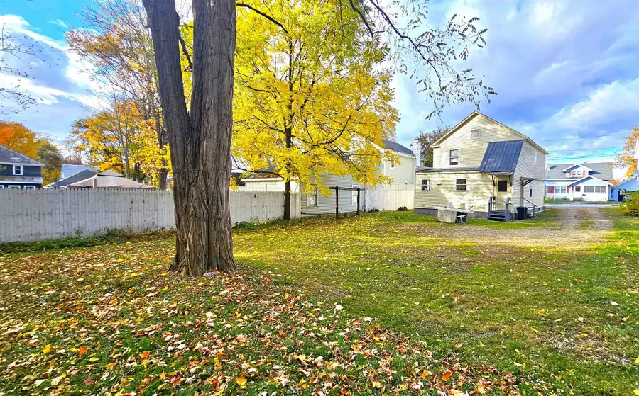 107 Coolidge Avenue, Bennington, VT 05201 - Image #2