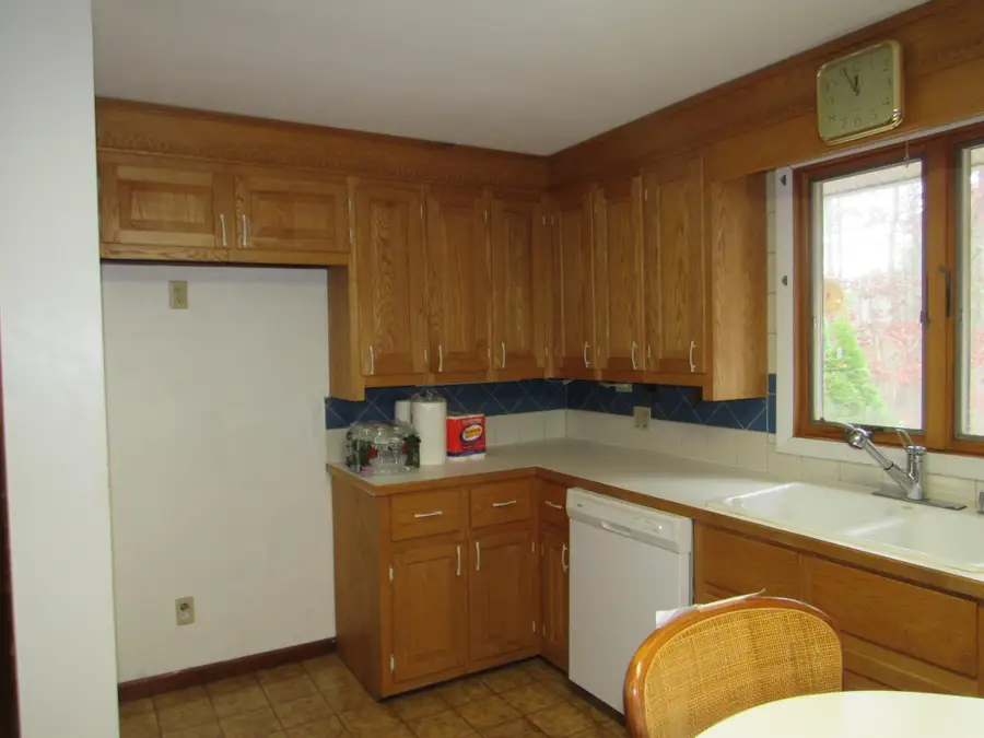 3 Sycamore Avenue, Salem, NH 03079 - Image #3