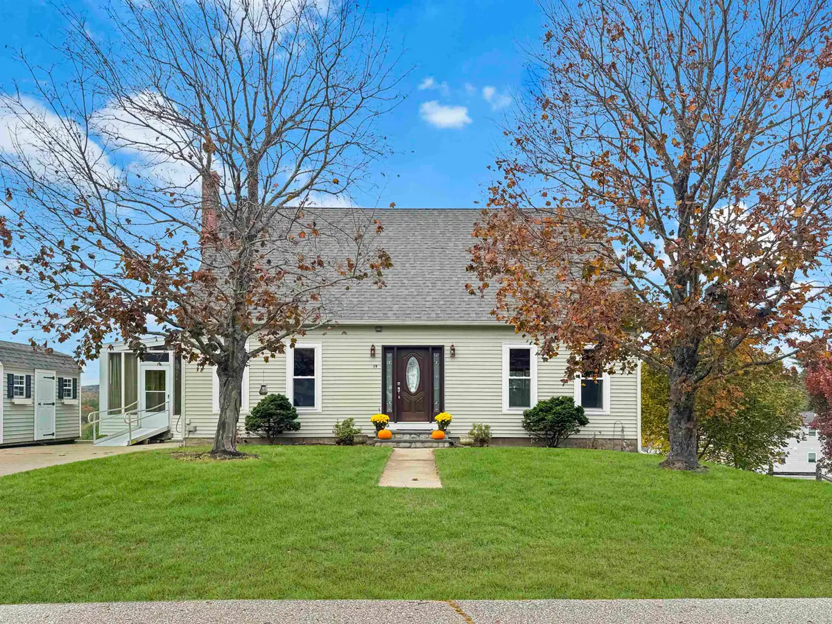 19 Silver Hill Drive, Epsom, NH 03234 - Image #1
