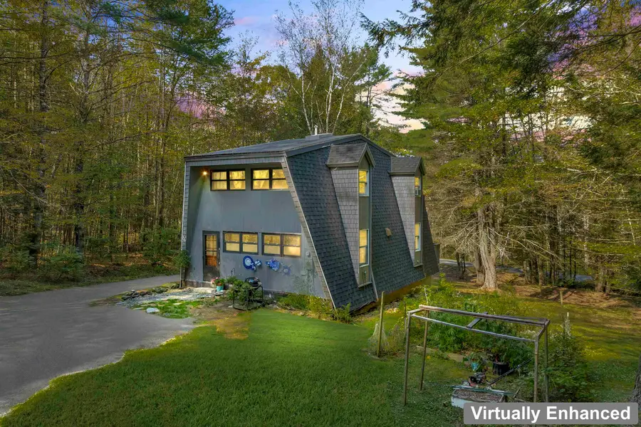 402 Marsh Family Road, Hartford, VT 05047 - Image #2