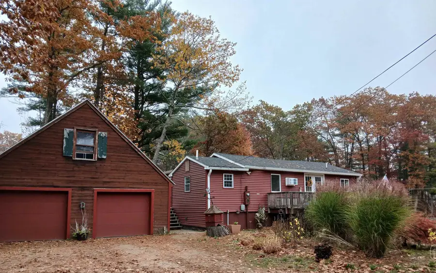 31 North Shore Road, Sandown, NH 03873 - Image #3