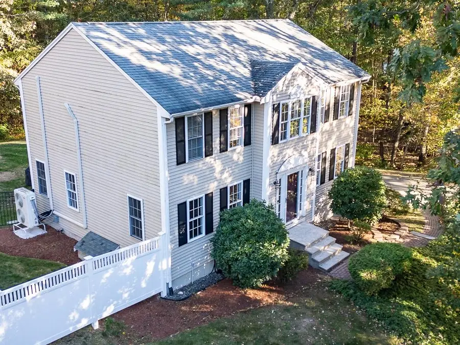 3 Chandler Drive, Londonderry, NH 03053 - Image #2