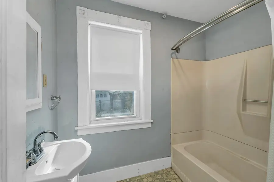 124 East Main Street, Tilton, NH 03276 - Image #2