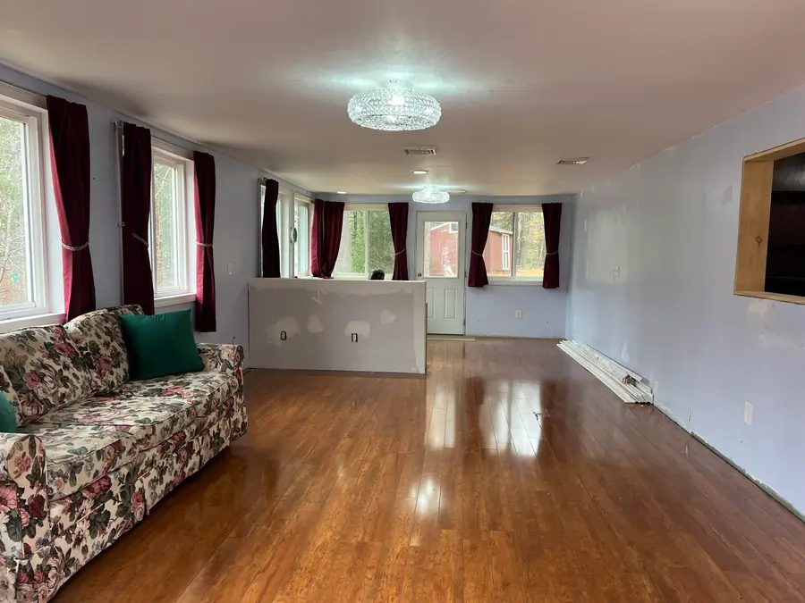 11 Towle Road, Chester, NH 03036 - Image #3