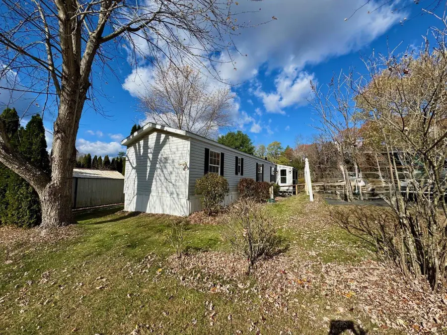 4 Earl Avenue, Winchester, NH 03470 - Image #3