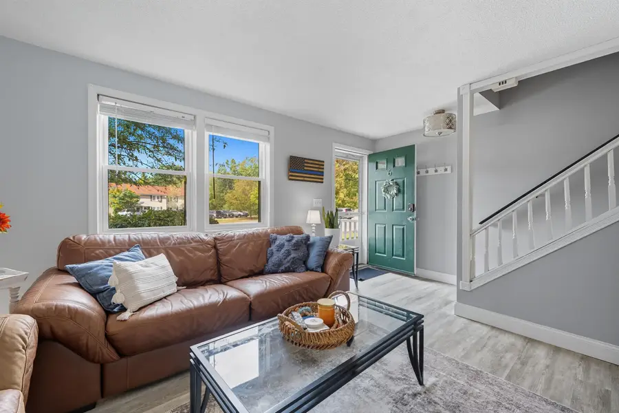 1035 S Mammoth Road #6, Manchester, NH 03109 - Image #2