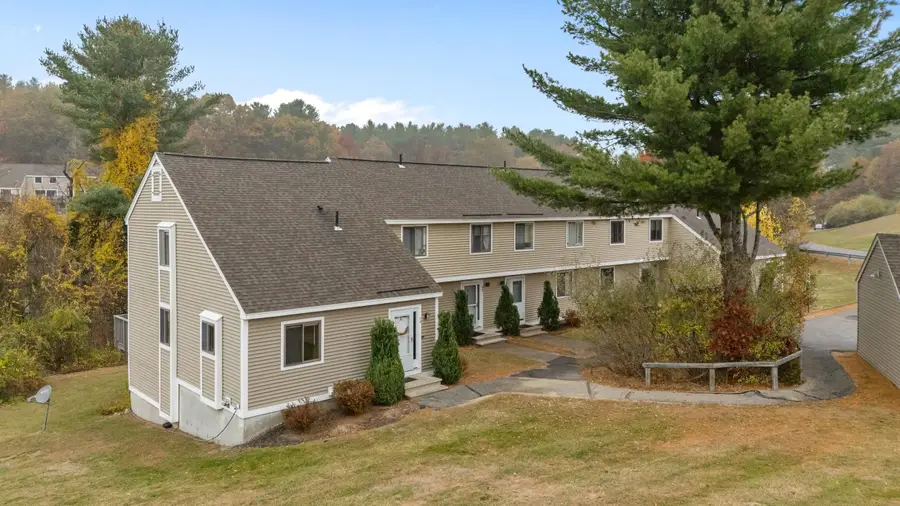 69 Bayberry Lane, Londonderry, NH 03053-3442 - Image #3