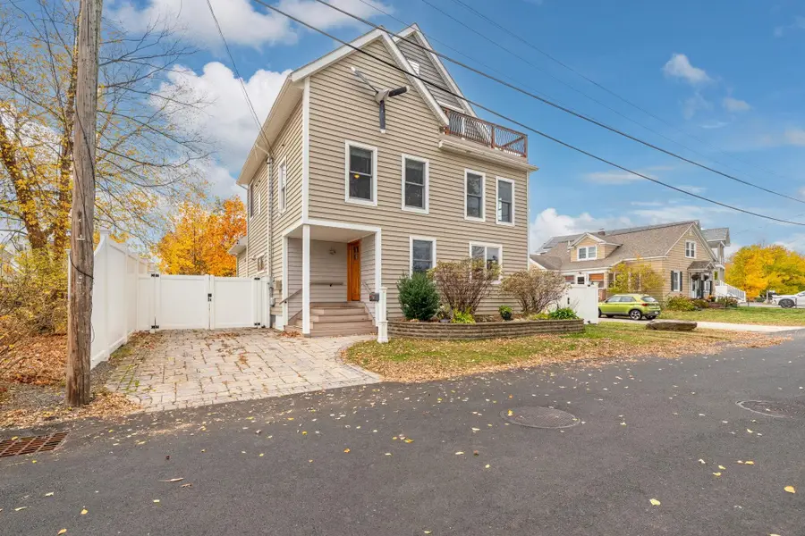 6 Lake Avenue, Nashua, NH 03060 - Image #2