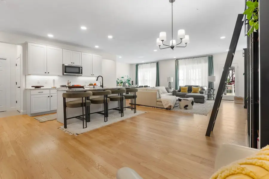 24 Sheffield Way, Londonderry, NH 03053 - Image #2