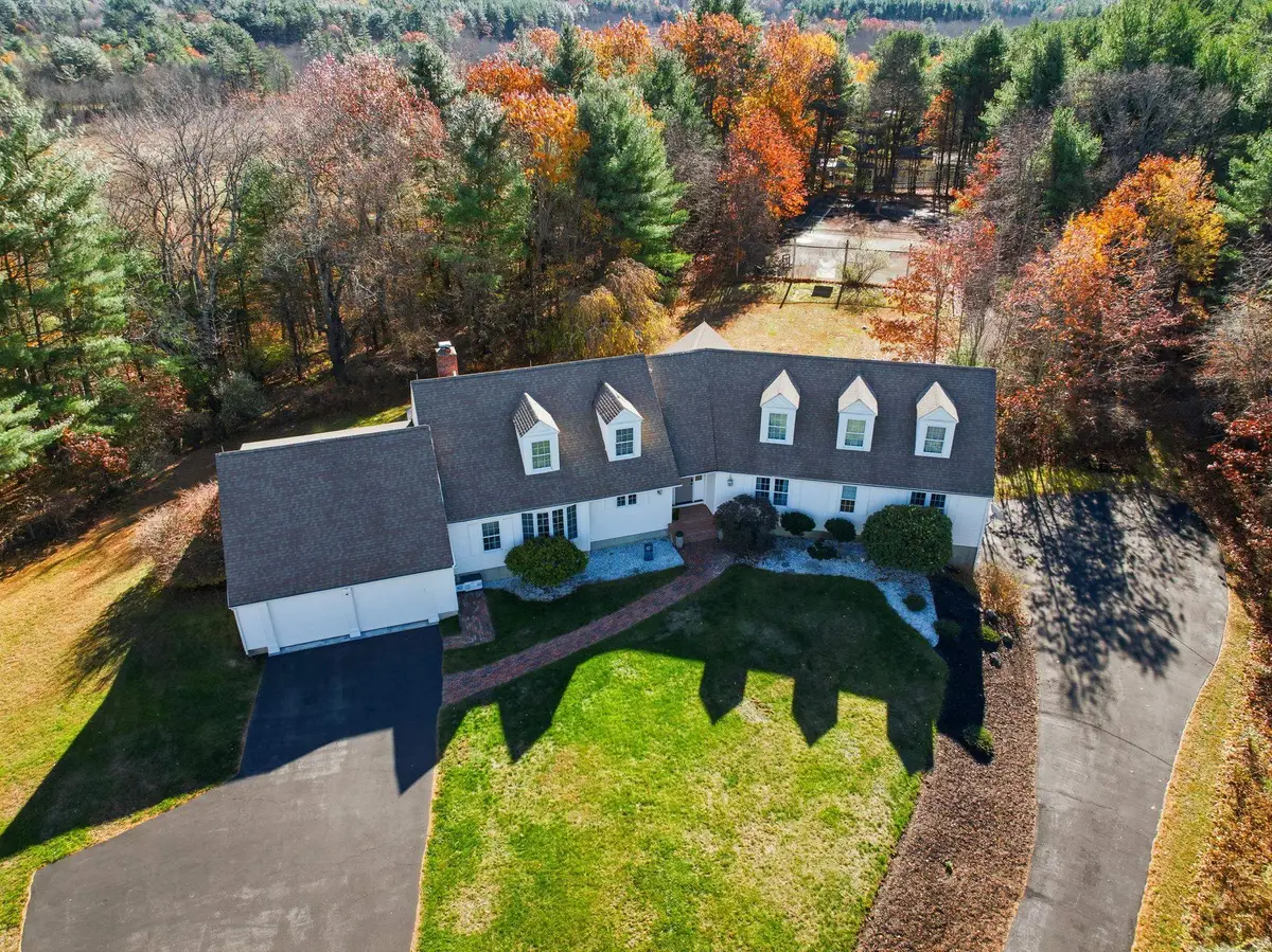 276 N Amherst Road, Bedford, NH 03110 - Image #1