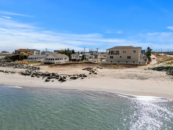 8 Portsmouth Avenue, Seabrook, NH 03874