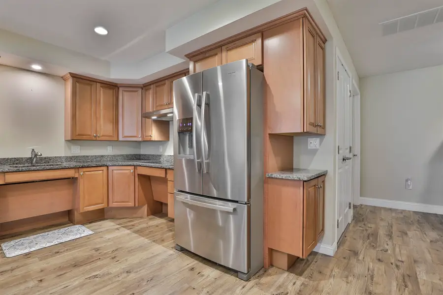 3 Abby Lane #2, Milford, NH 03055 - Image #3