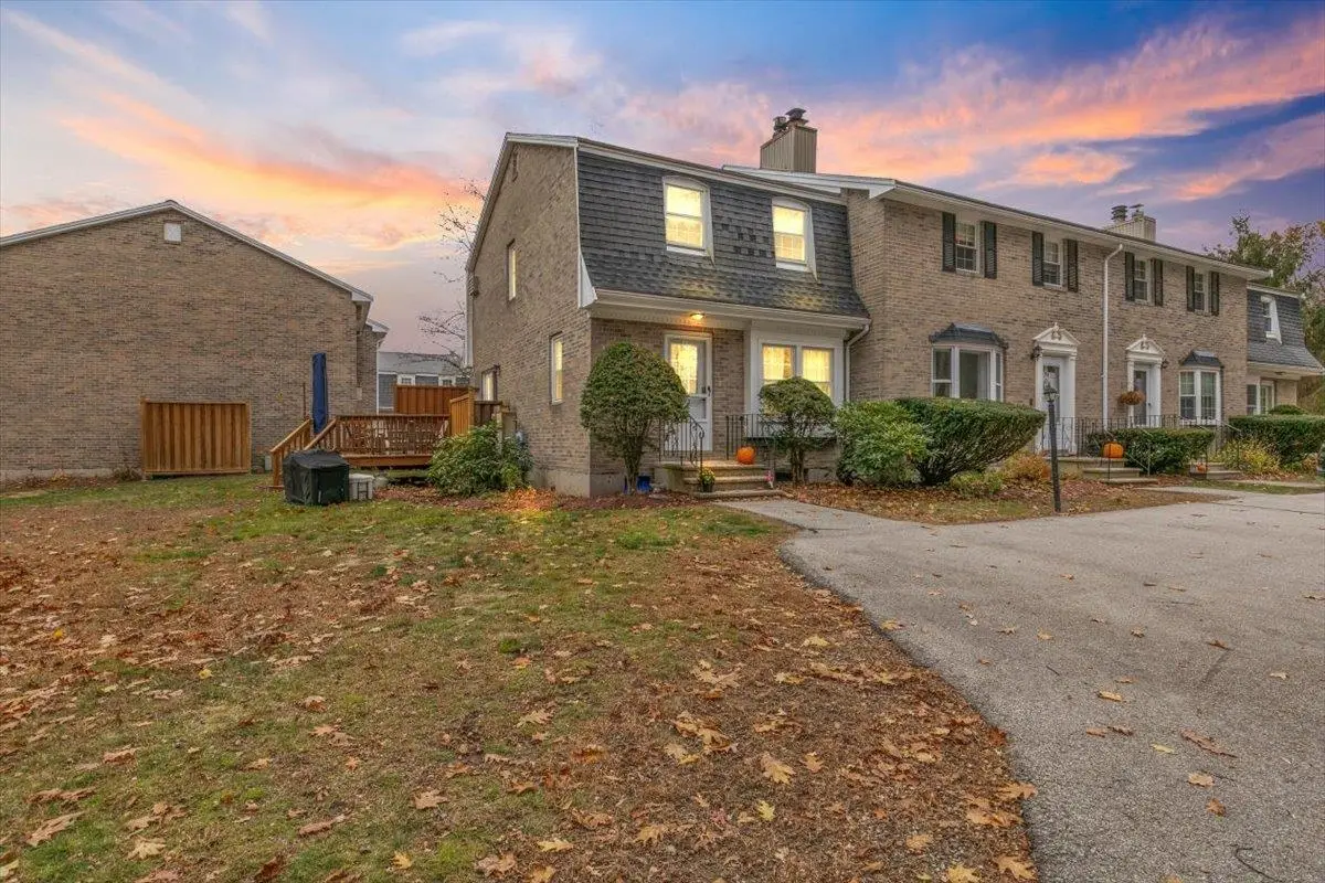 193 Fieldstone Drive, Londonderry, NH 03053 - Image #1