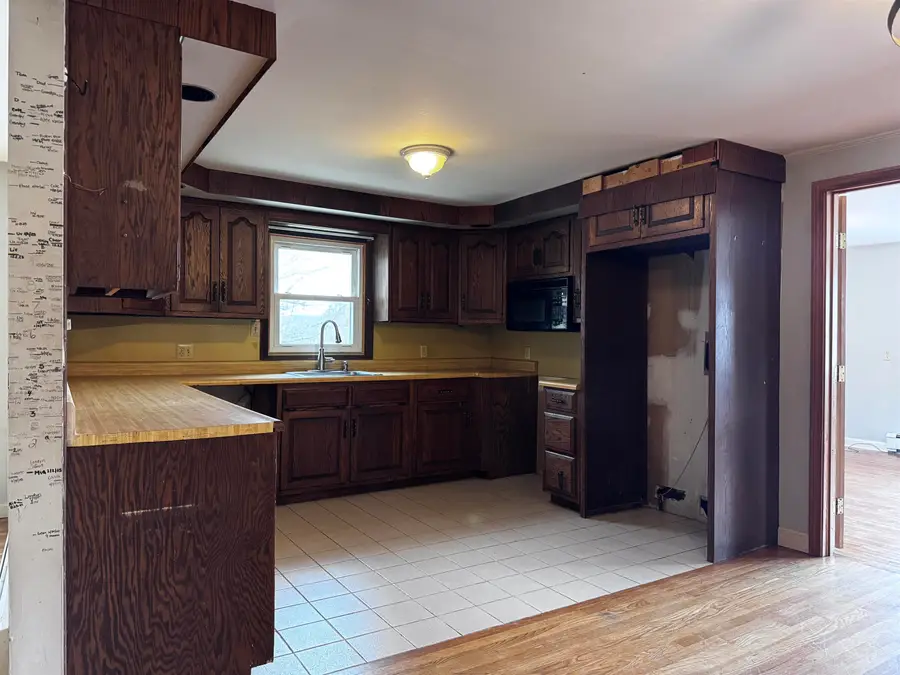 306 Turnpike Road, New Ipswich, NH 03071 - Image #2