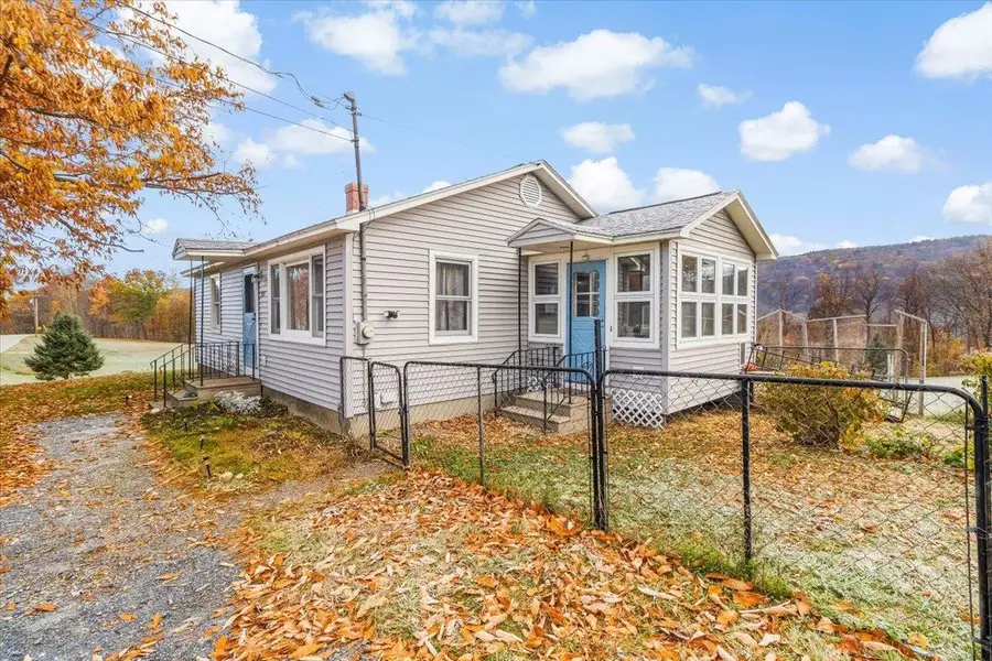 555 Northwest Hill Road, Pownal, VT 05261 - Image #2