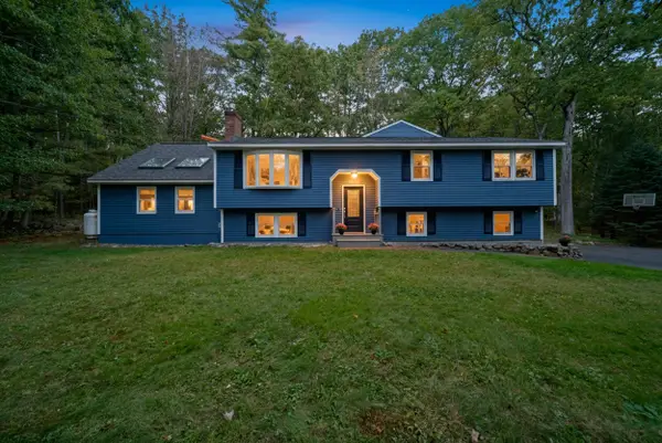 22 Winter Hill Road, Goffstown, NH 03045