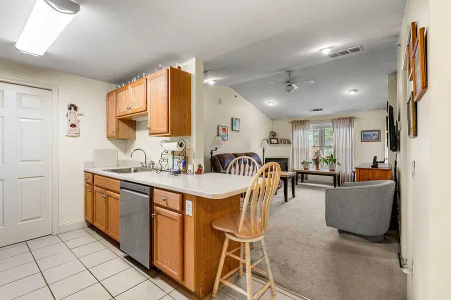 4 Crestview Circle #119, Londonderry, NH 03053 - Image #3