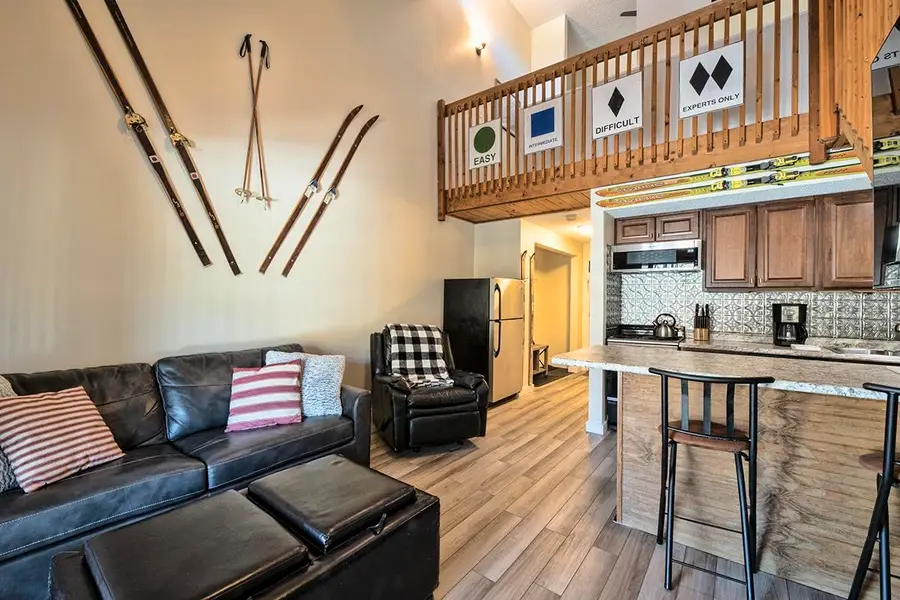 36 LODGE Road #C313, Lincoln, NH 03251 - Image #2