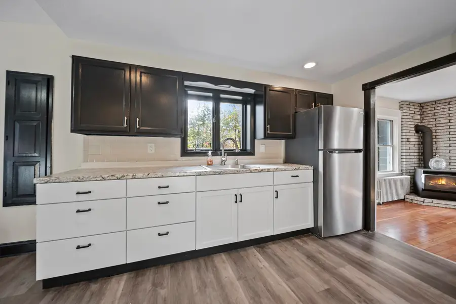 35 Thissell Avenue, Dracut, MA 01826 - #3