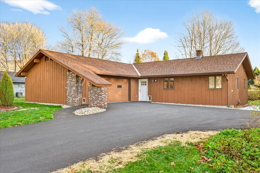 42 Hillcrest Road, Rutland, VT 05702-0969 - Image #3