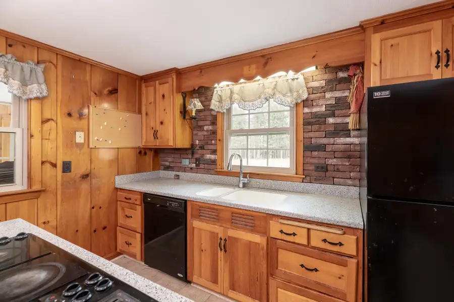 123 Mountain Road, Tuftonboro, NH 03816 - Image #3