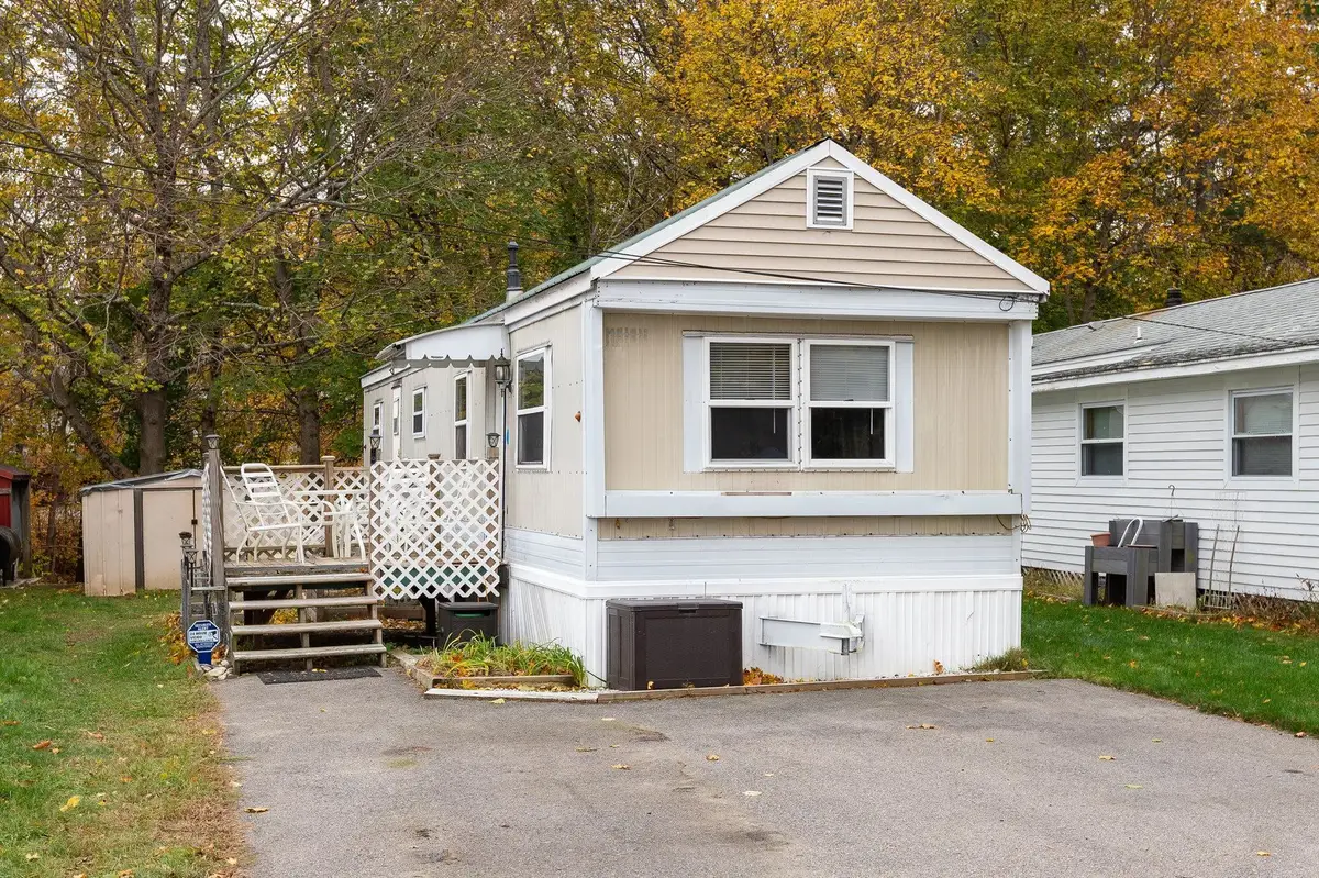 16 Railroad Street, Newmarket, NH 03857 - Image #1