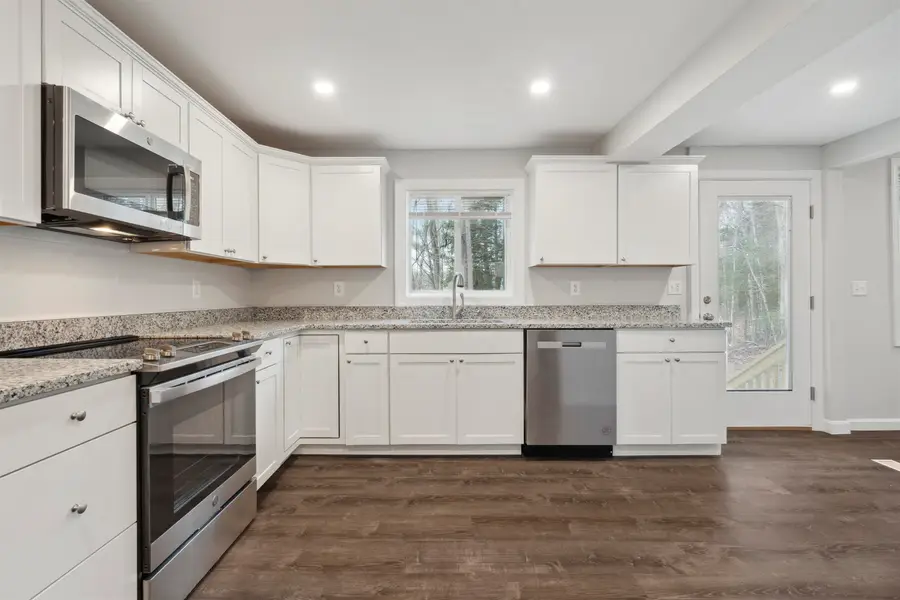 585 N Ashland Road, Ashland, NH 03217 - Image #3