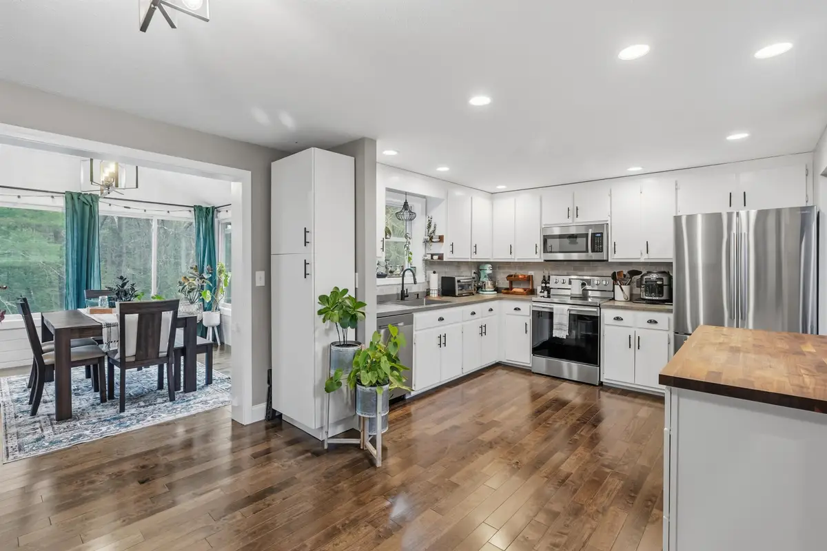 19 David Drive, Hudson, NH 03051 - Image #1