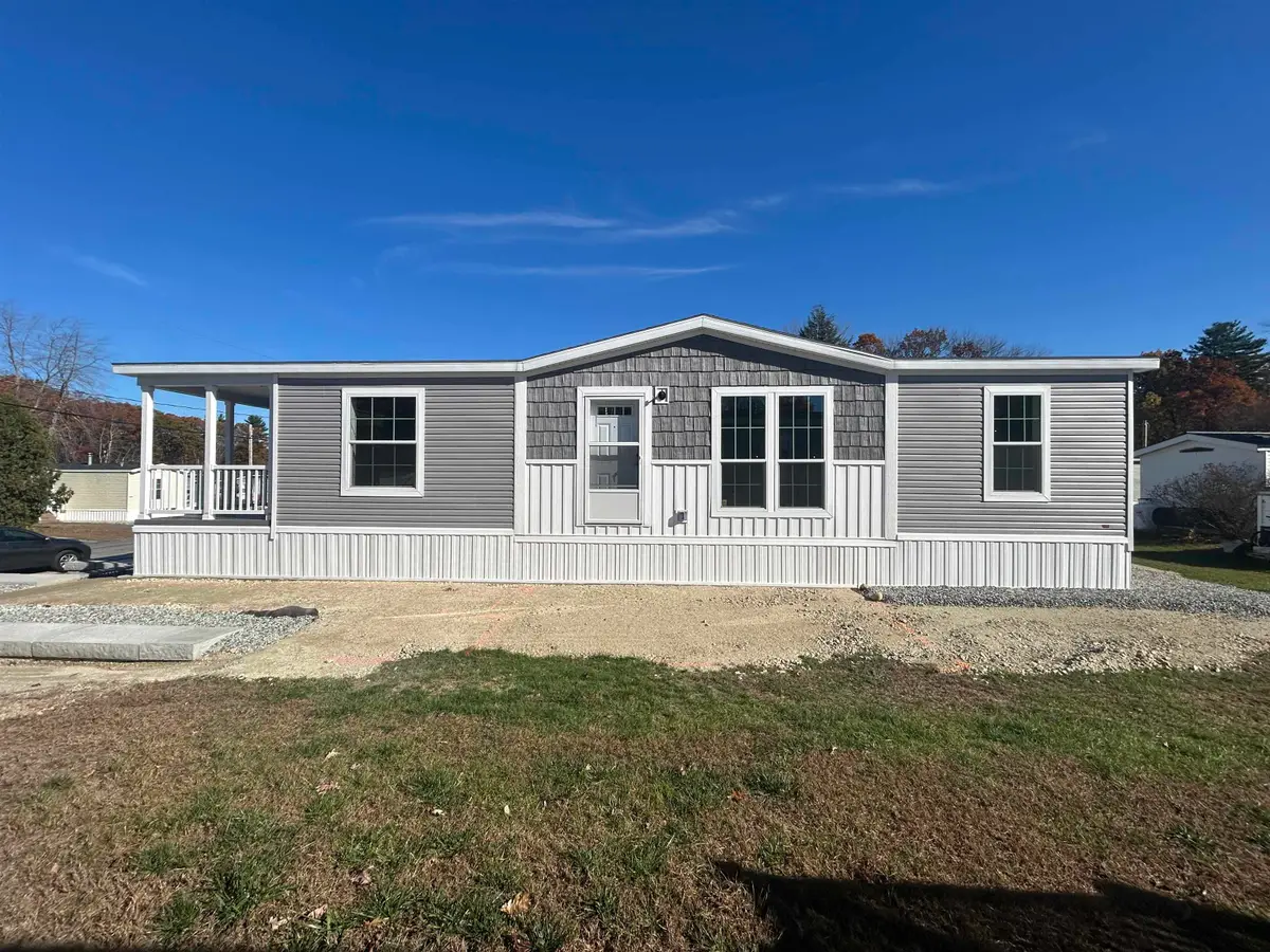 229 Sherwood Glen, Somersworth, NH 03878 - Image #1