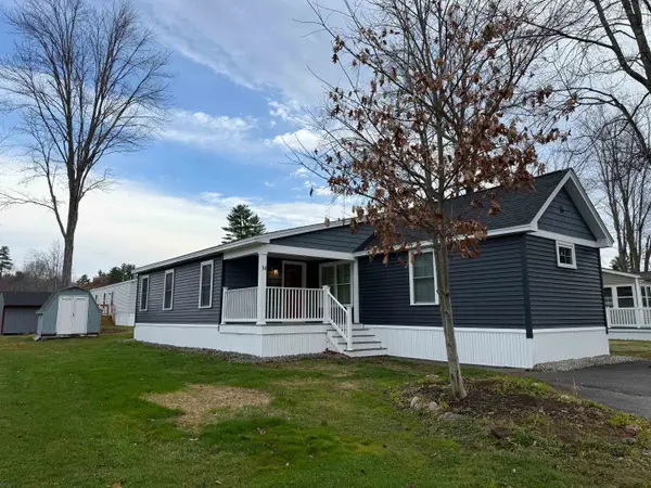 14 South Emperor Drive, Concord, NH 03303