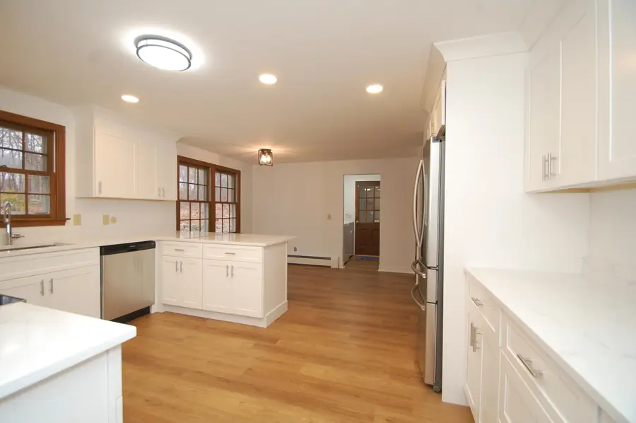 18 Horizon Drive, Bedford, NH 03110 - Image #3