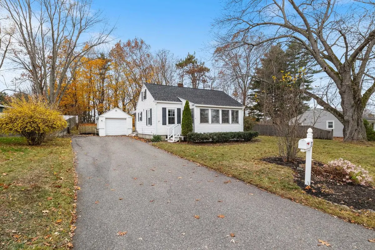 27 Atlantic Avenue, Dover, NH 03820 - Image #1