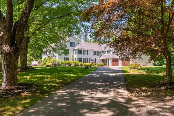 98 Sweet Hill Road, Plaistow, NH 03865