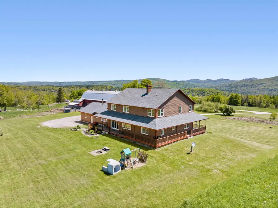 338 Johnson Road, Marshfield, VT 05658 - Image #2