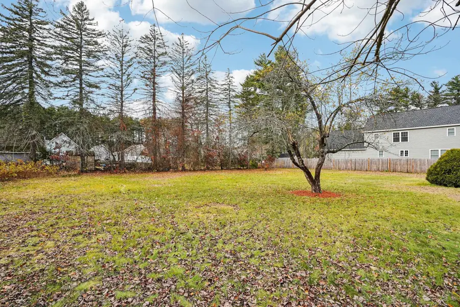 7 Hadley Road, Merrimack, NH 03054 - Image #3