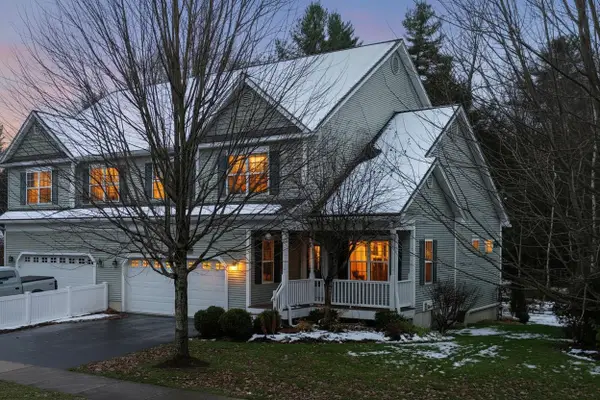 16 Dunbar Drive, Essex Junction, VT 05452