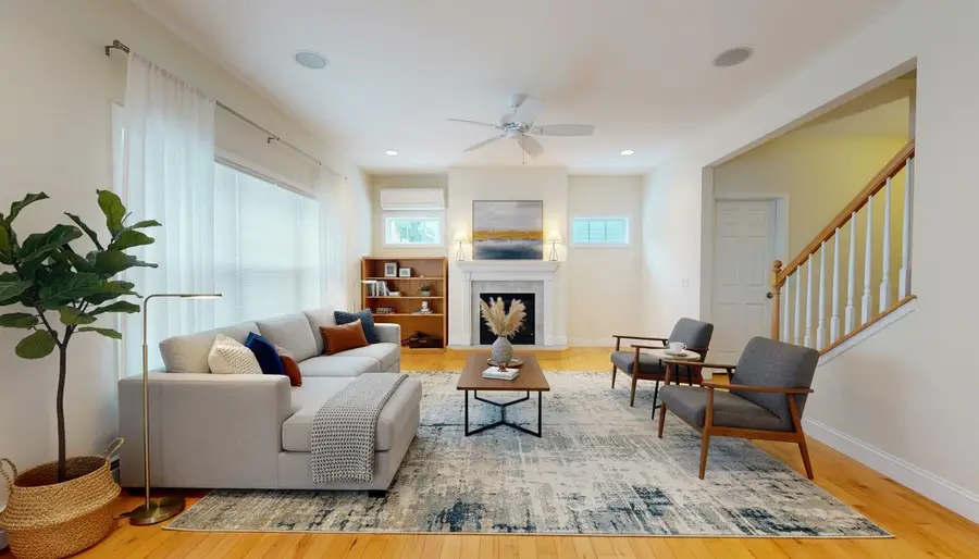 16 Dunbar Drive, Essex Junction, VT 05452 - Image #2