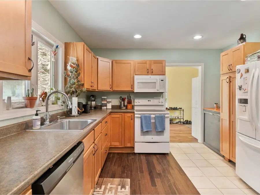 818 Main Street, Fairfax, VT 05454 - Image #3