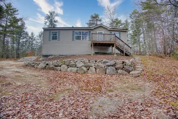 375 Pine River Road, Effingham, NH 03882