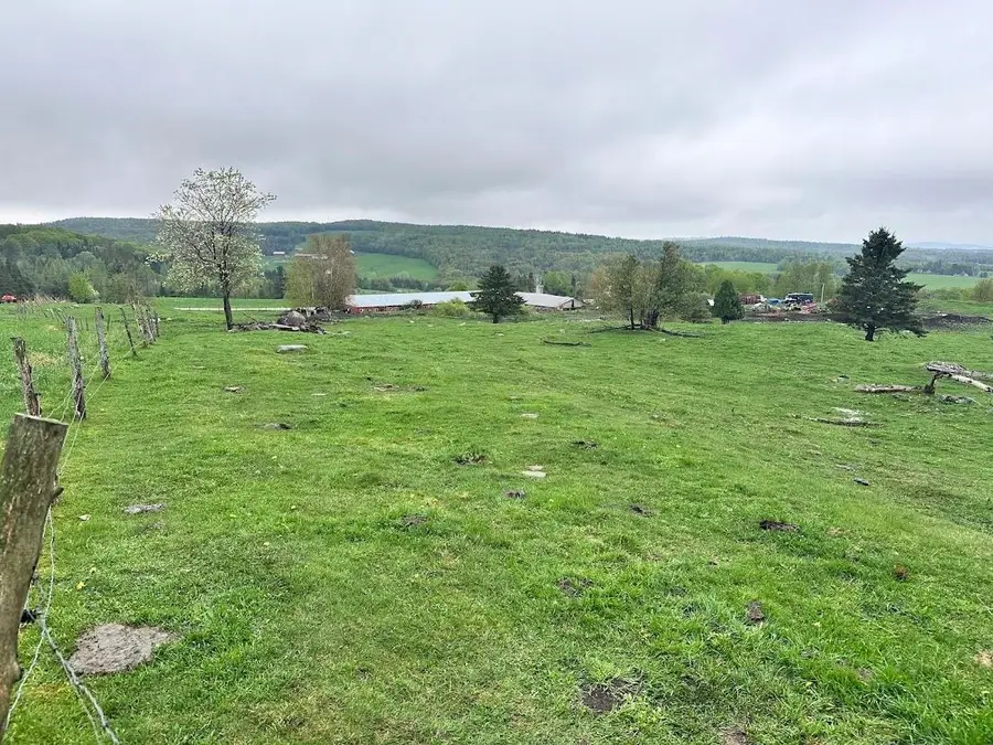 523 Trucott Road, Holland, VT 05830 - Image #2