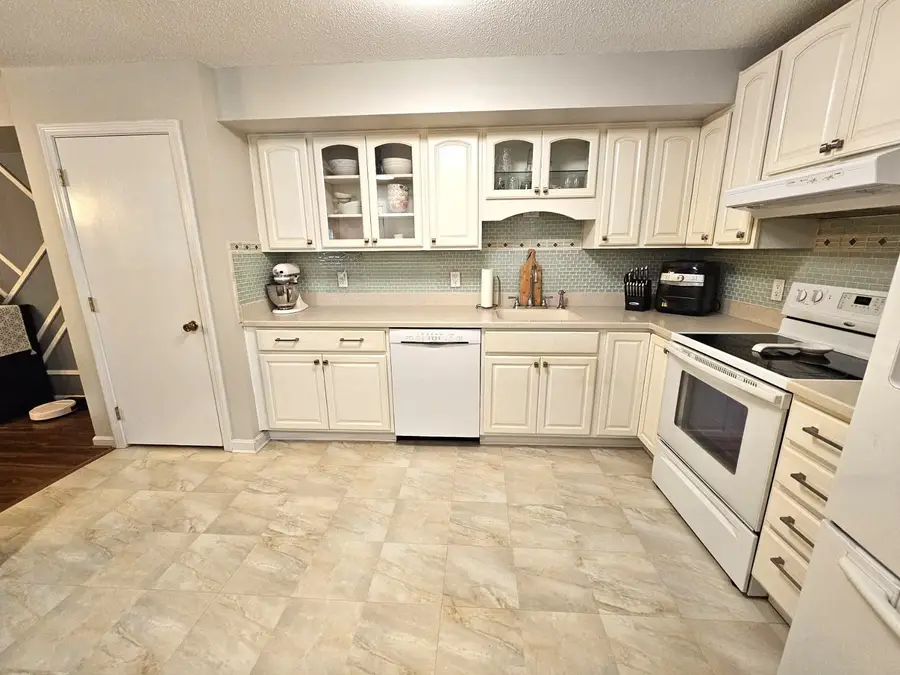 130 Endicott Street #104, Laconia, NH 03246 - Image #2